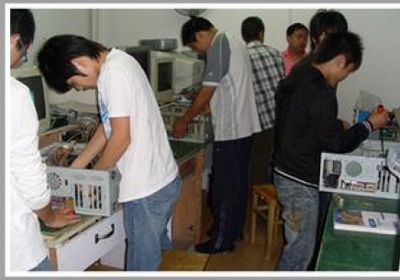 春華教育 打造卓越的計算機(jī)技術(shù)培訓(xùn)平臺